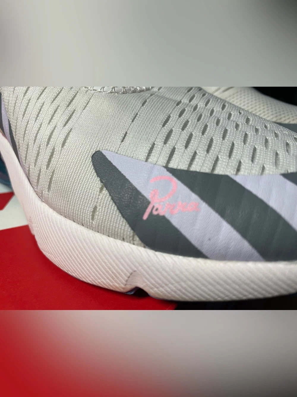 Nike Air Max 270 White with Blue, Pink & Navy Accents 7.5W - 6Y